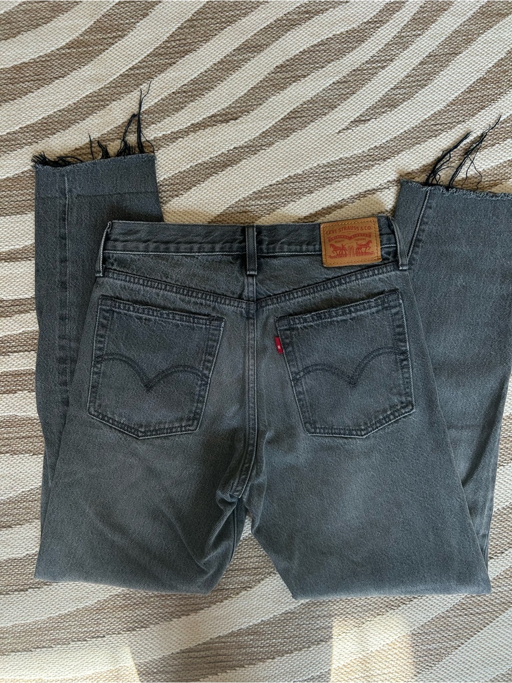 Levi's Black Distressed Straight-Leg Jeans size 26